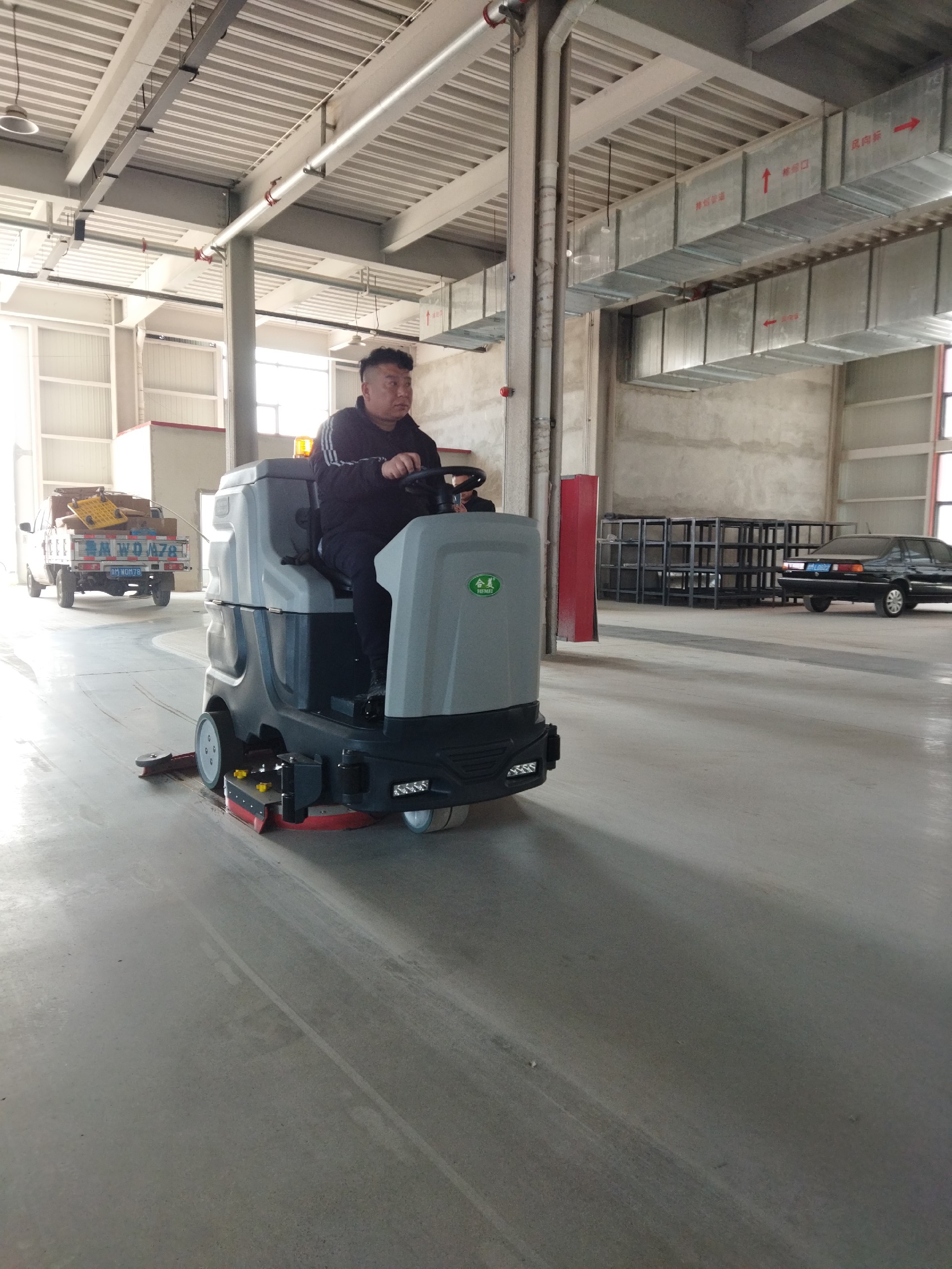 王師傅1300送貨- 水泥地面-240312-QL (7).jpg